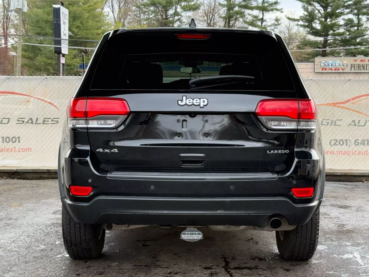 2019 Jeep Grand Cherokee - Image 10