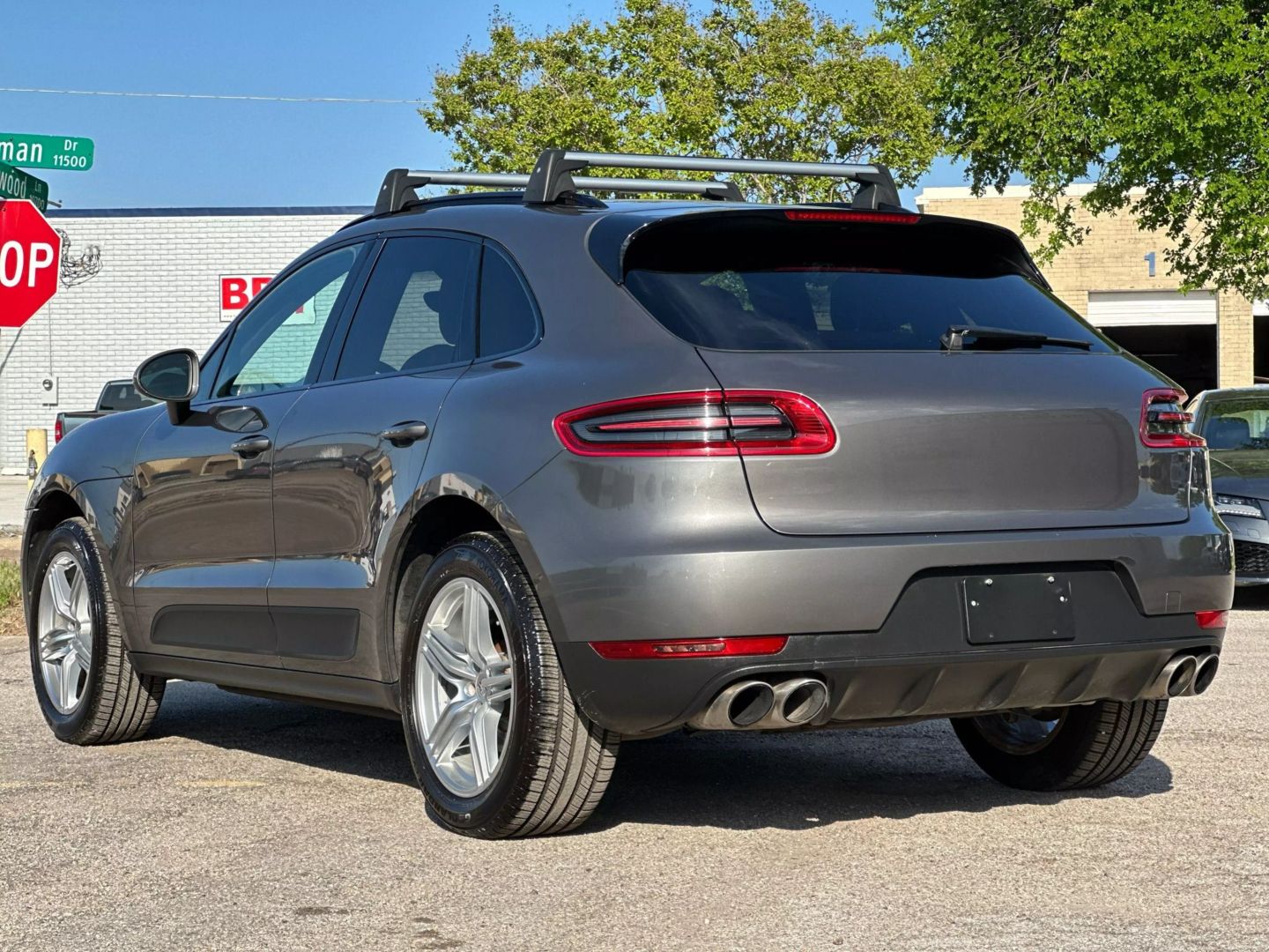 2015 Porsche Macan - Image 4