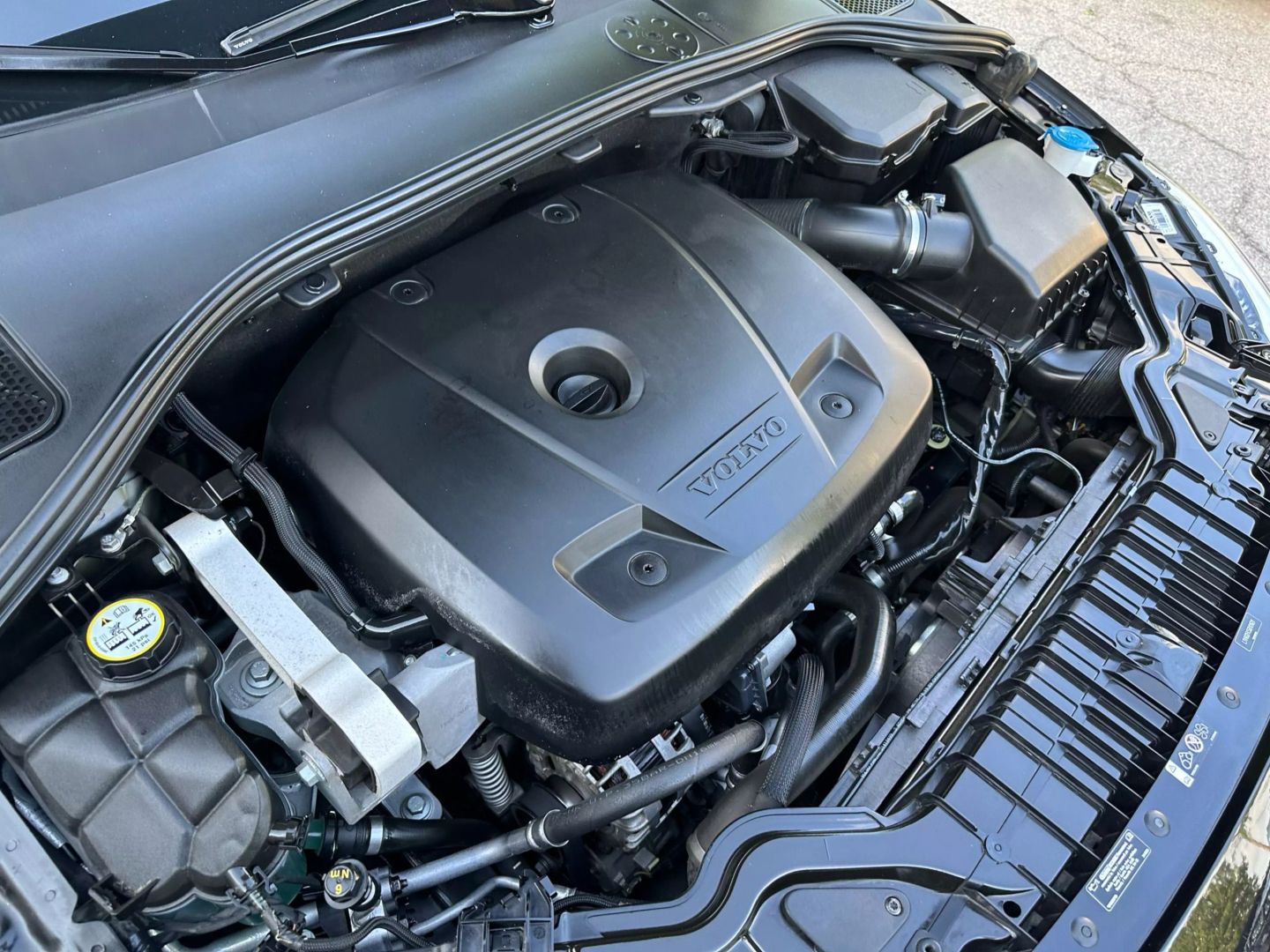 2016 Volvo S60 - Image 36