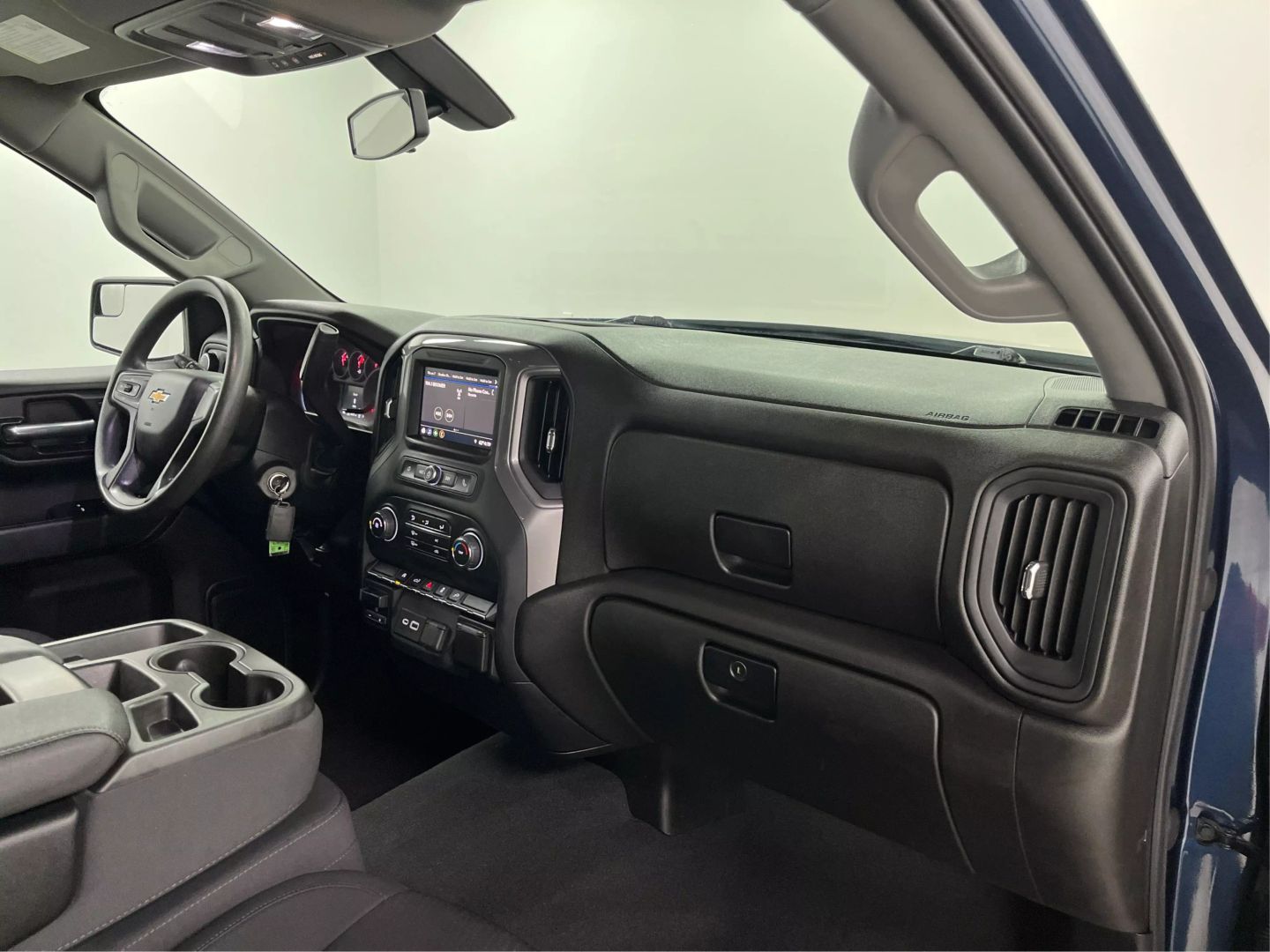 2021 Chevrolet Silverado 1500 Crew Cab - Image 26