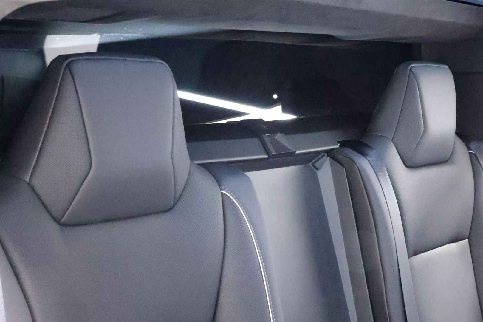 2024 Tesla Cybertruck - Image 98