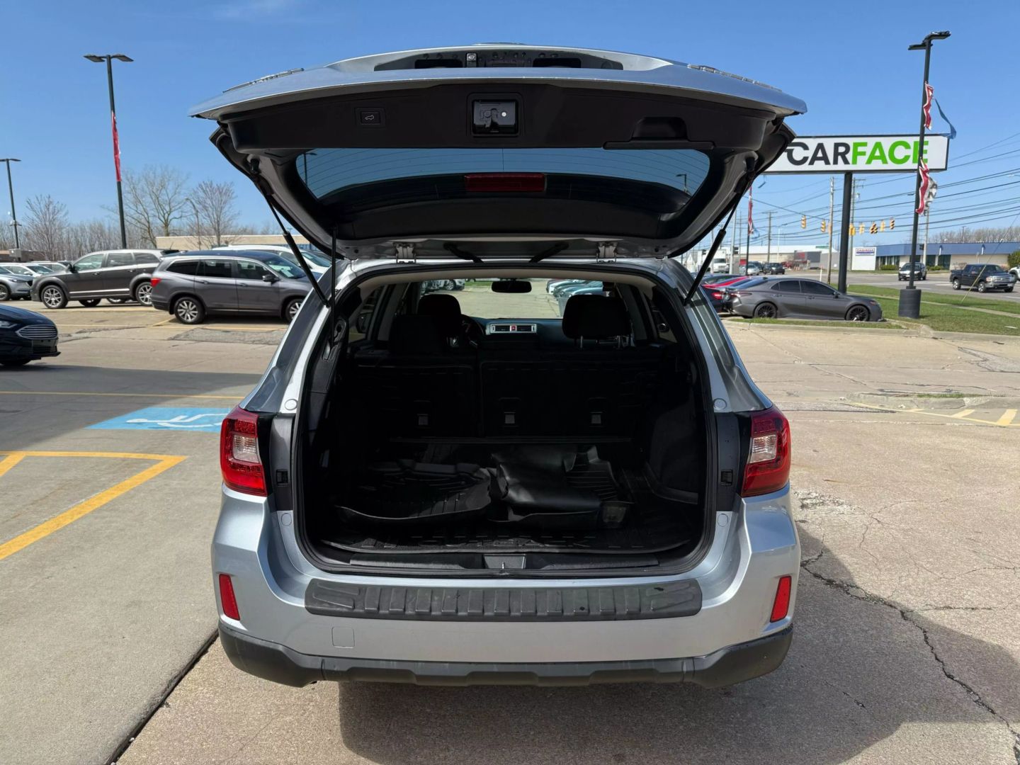 2016 Subaru Outback - Image 9