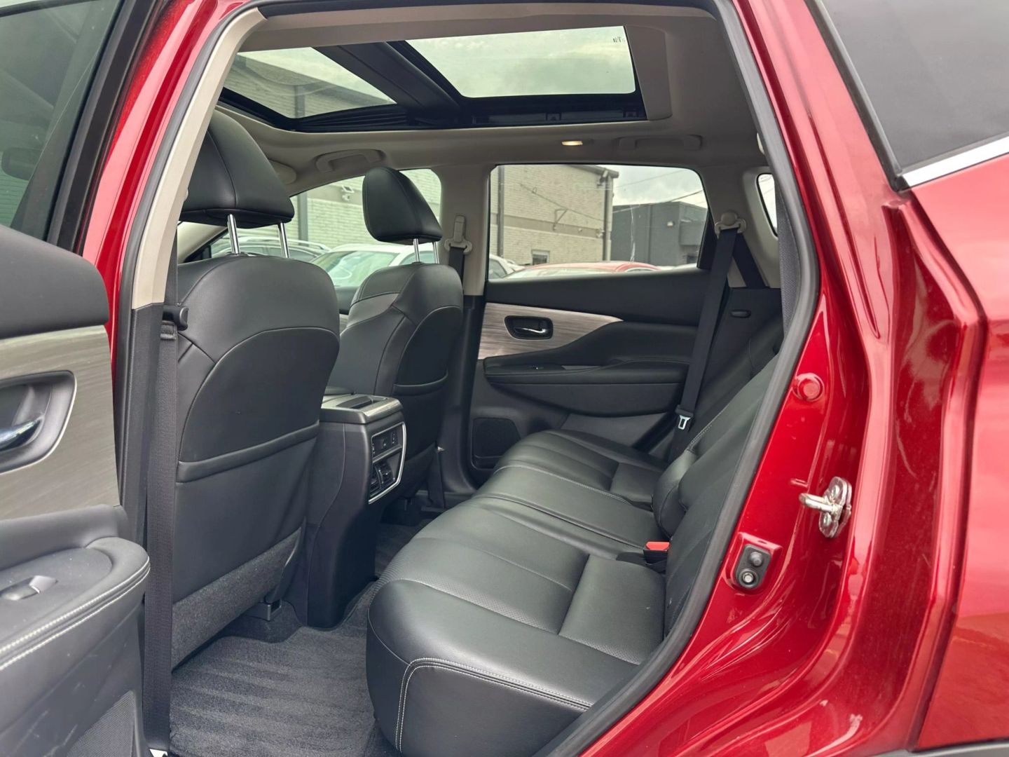 2018 Nissan Murano - Image 16