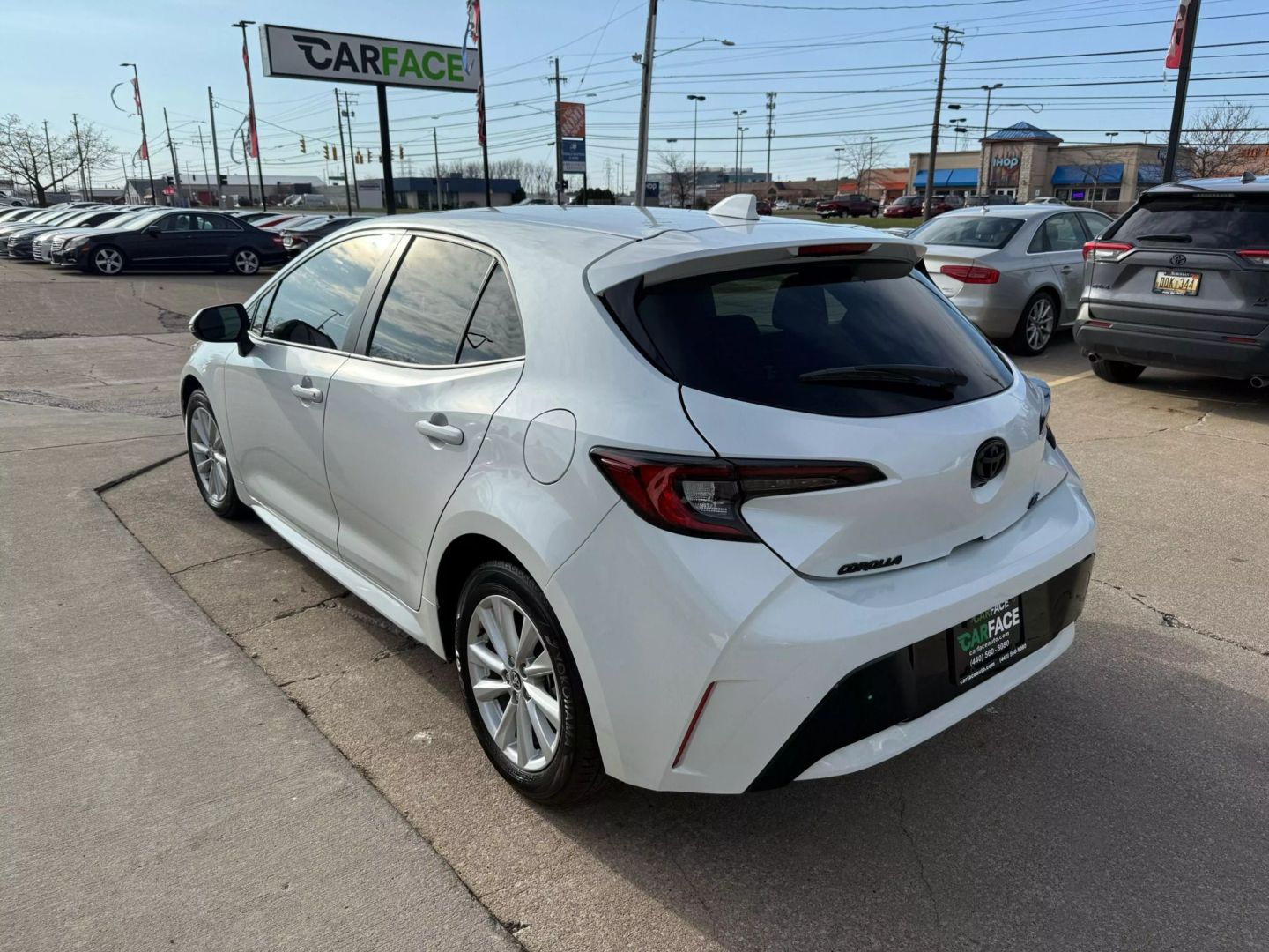 2023 Toyota Corolla Hatchback - Image 8