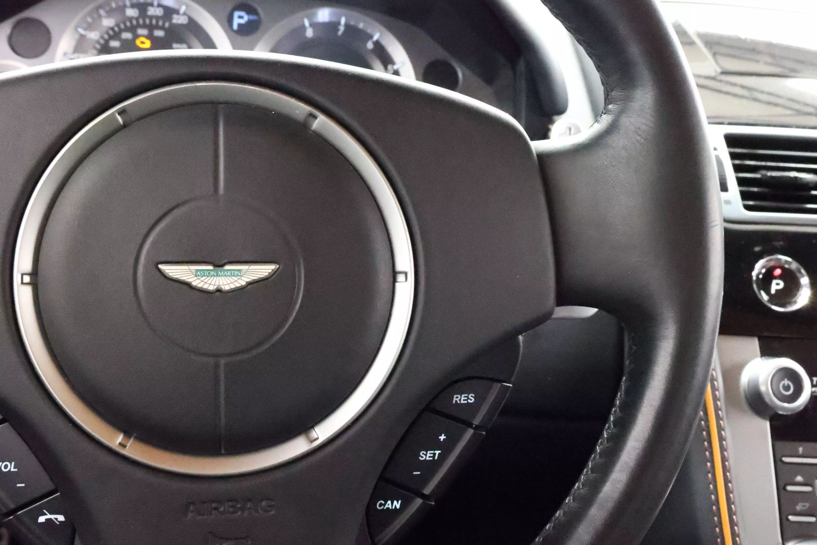 2012 Aston Martin Virage - Image 23