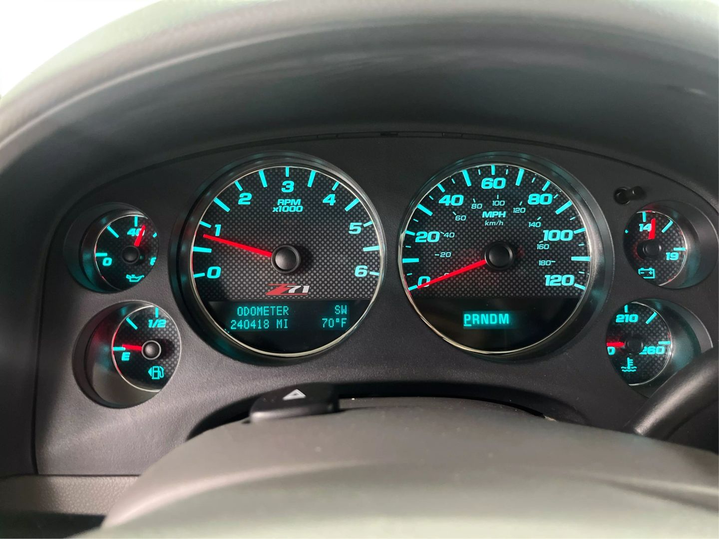 2009 Chevrolet Suburban 1500 - Image 17