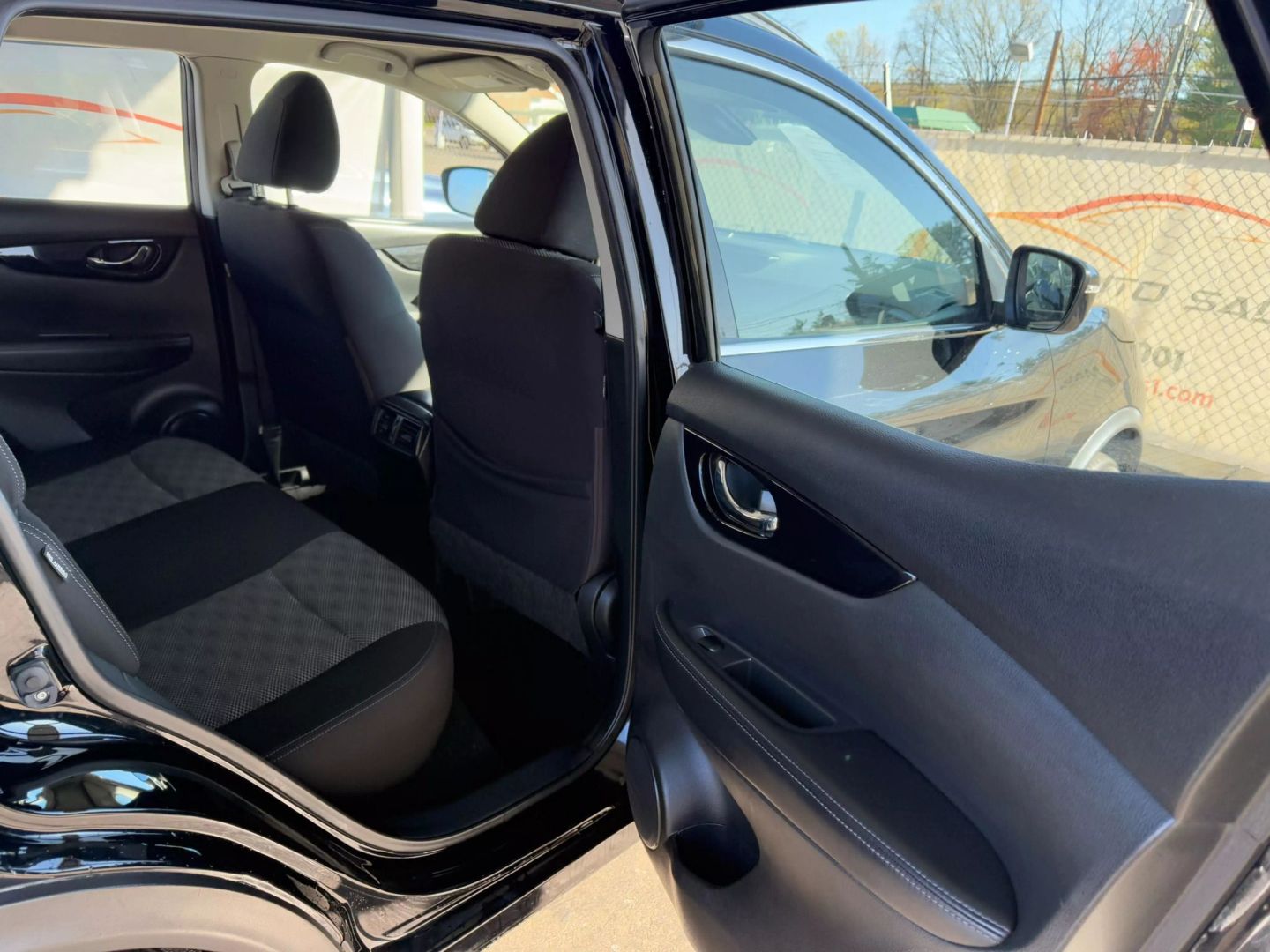 2020 Nissan Rogue Sport - Image 21