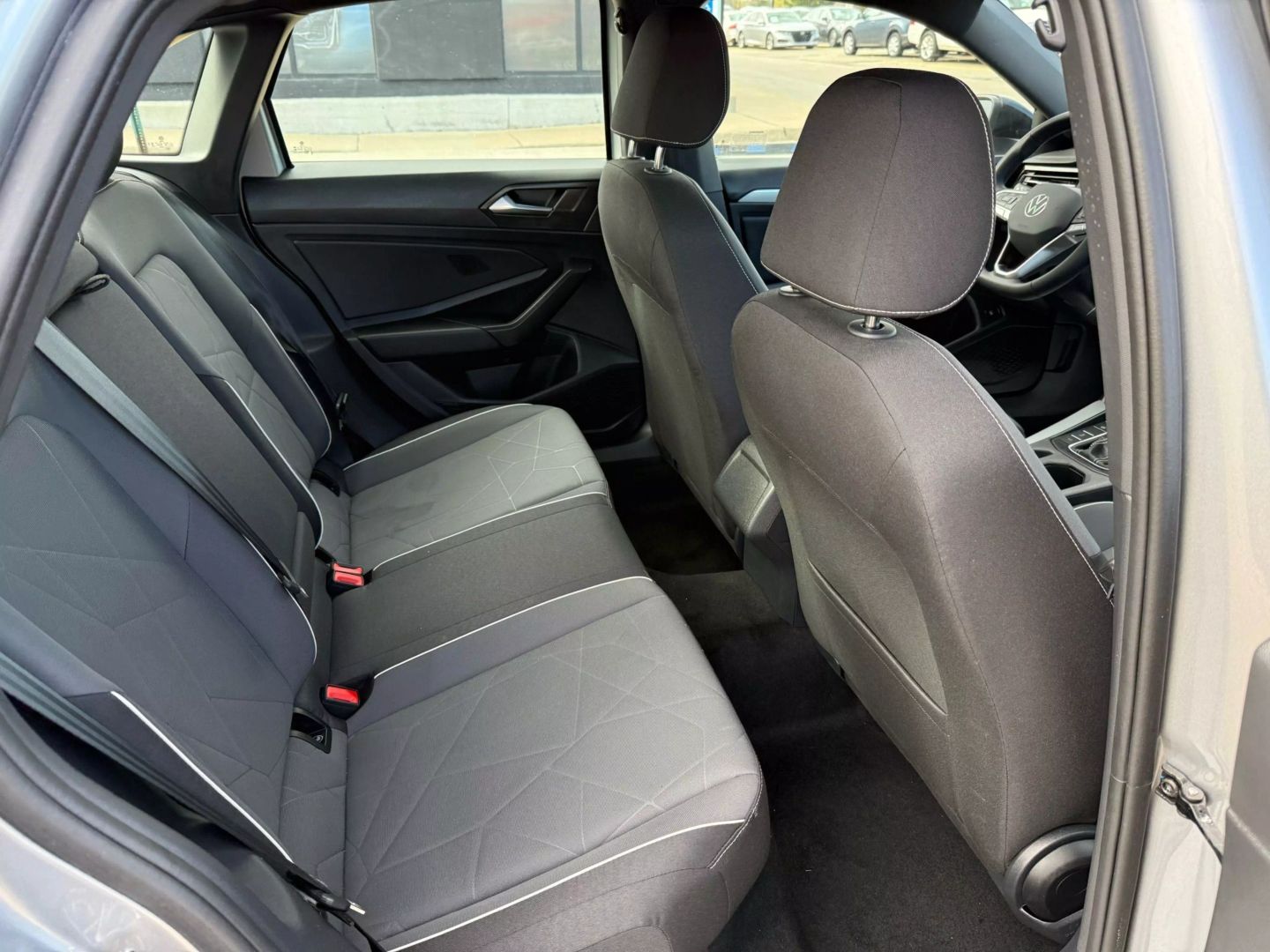 2025 Volkswagen Jetta - Image 21