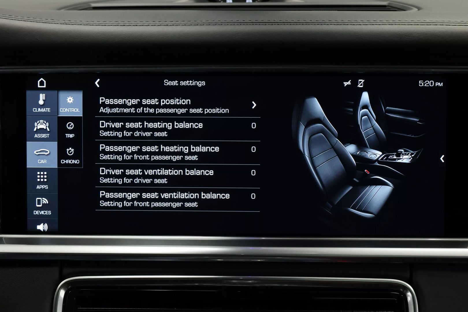 2017 Porsche Panamera - Image 38