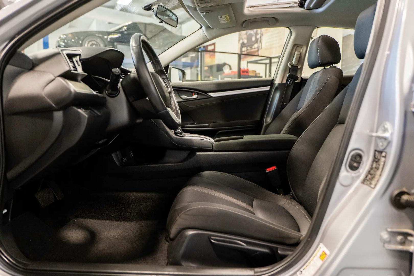 2018 Honda Civic Ex-t Sedan 4d - Image 27