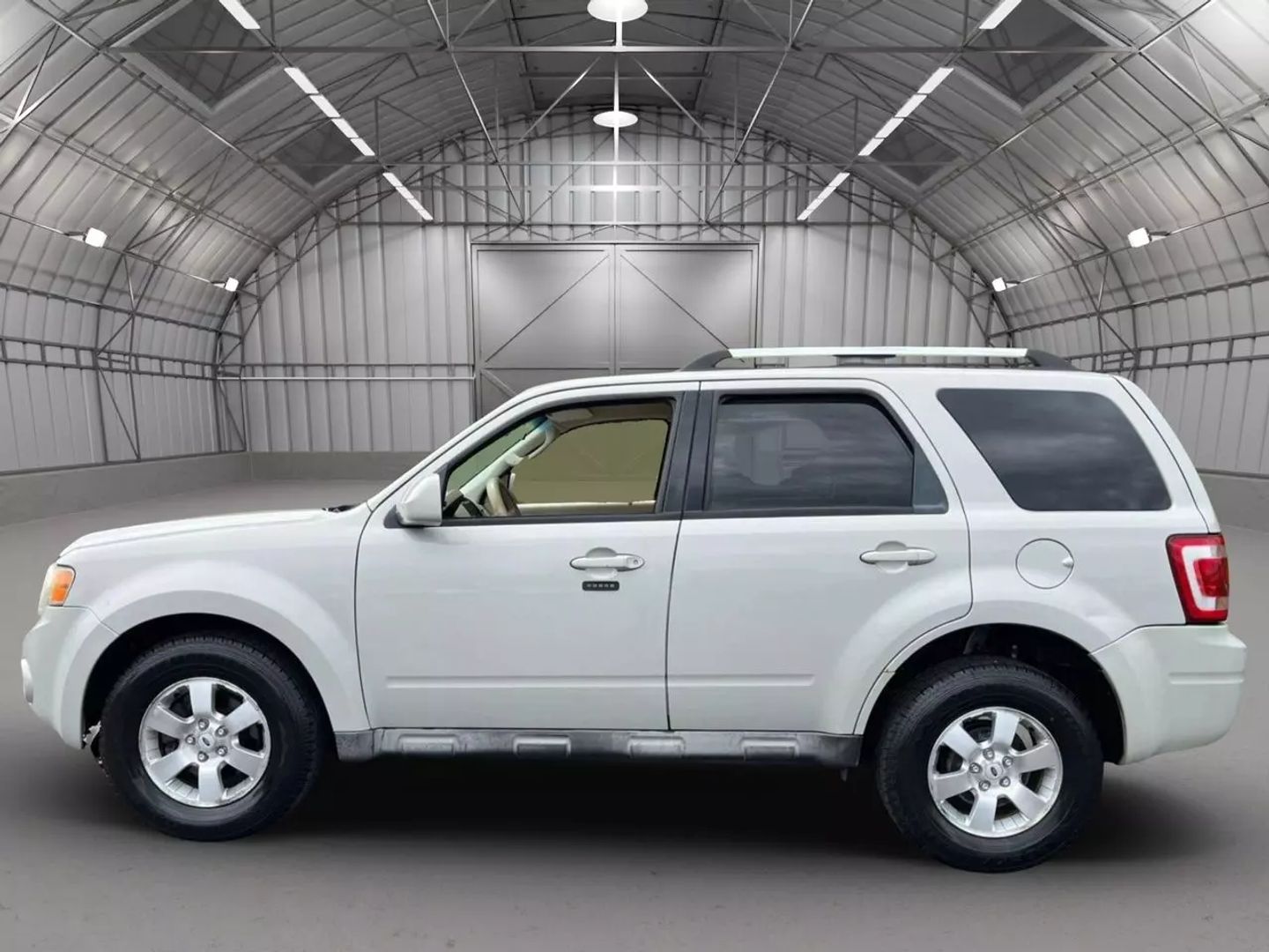 Used 2009 Ford Escape Limited with VIN 1FMCU94G39KB39372 for sale in Kansas City