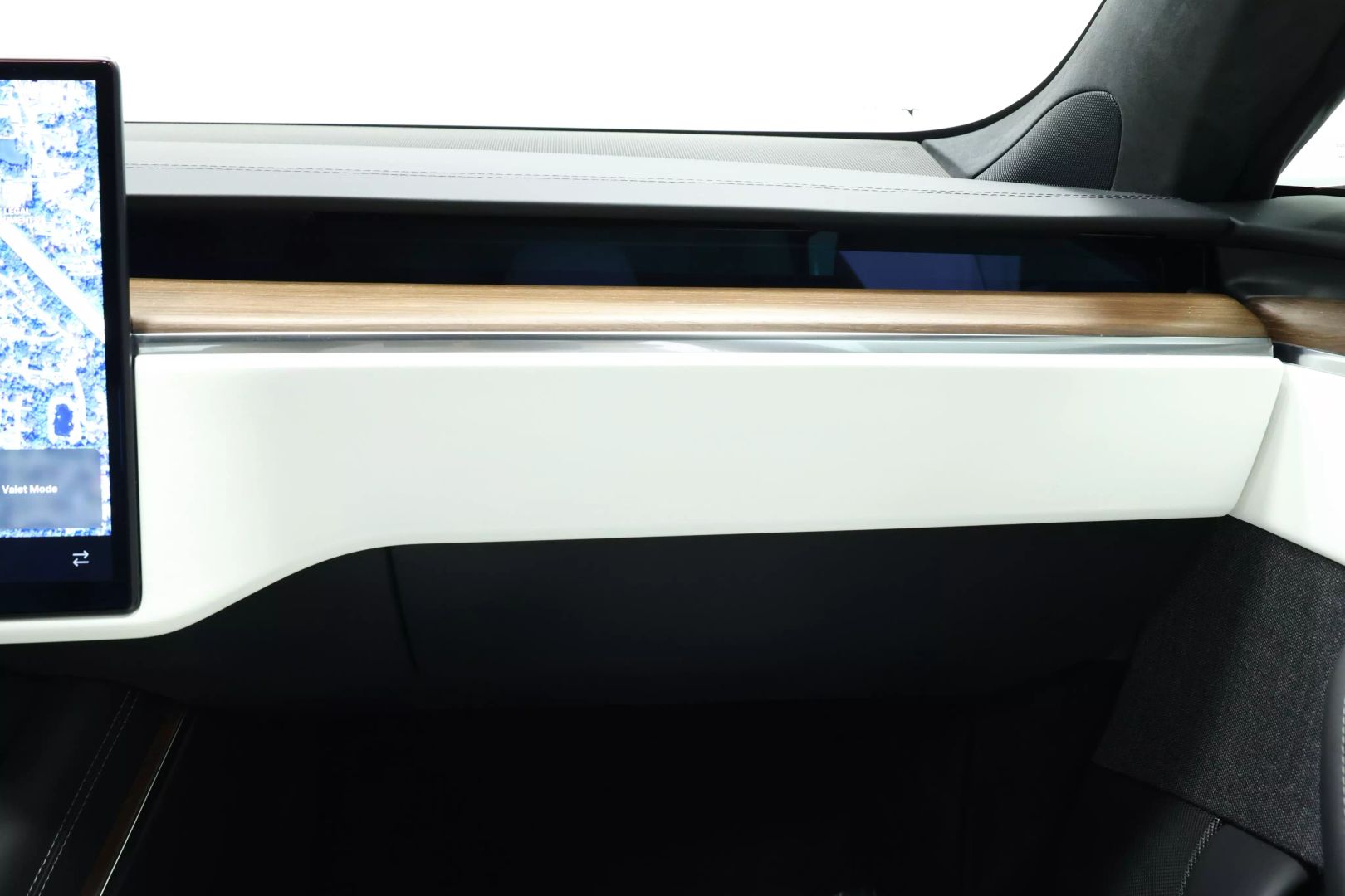2022 Tesla Model S - Image 82