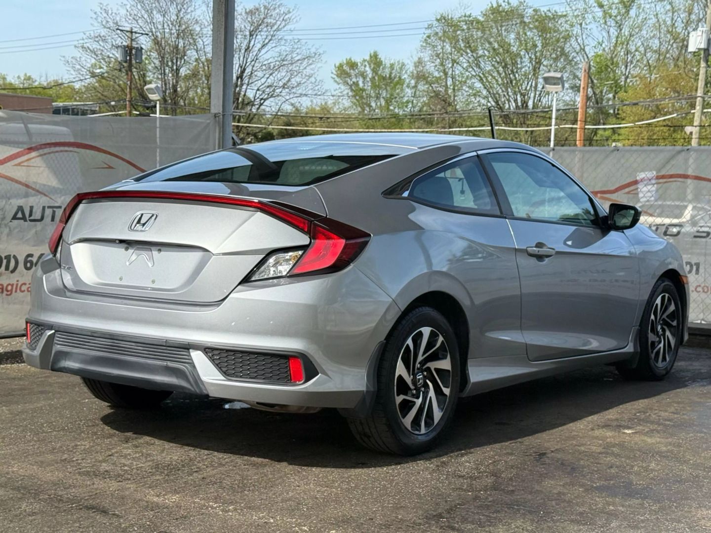 2016 Honda Civic - Image 11