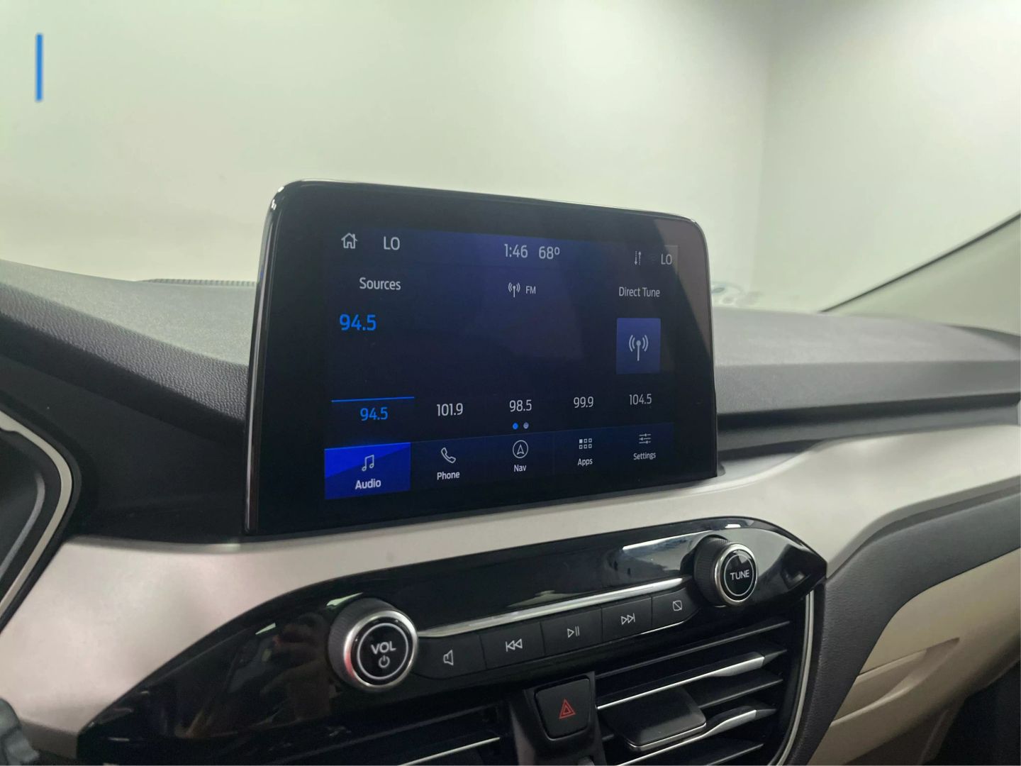 2022 Ford Escape - Image 28
