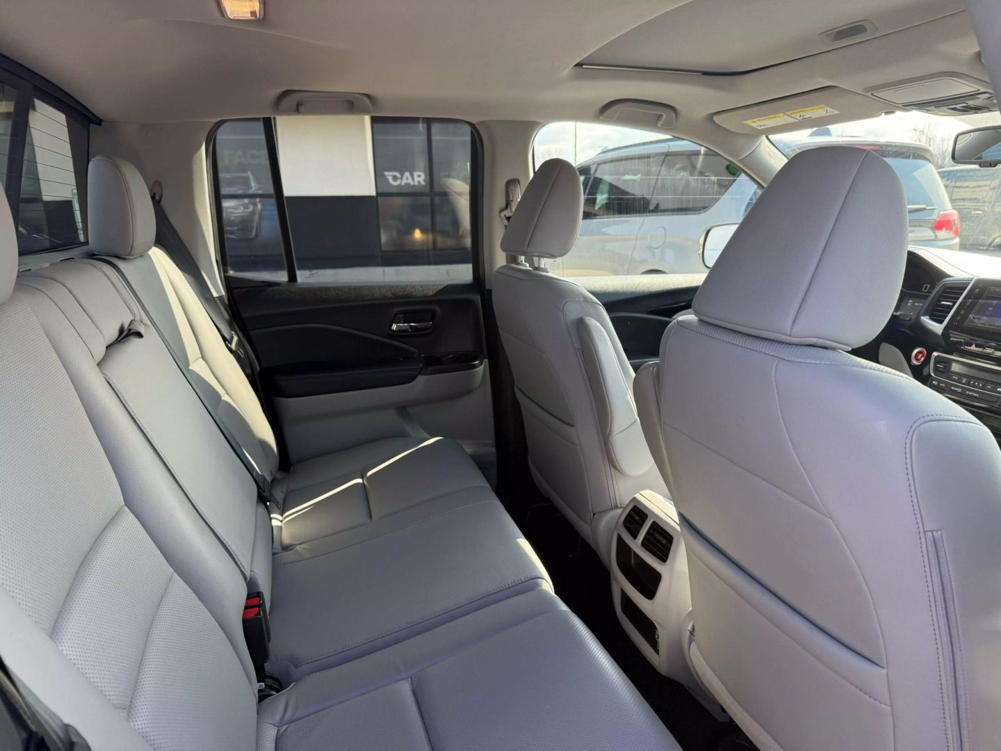 2019 Honda Ridgeline - Image 22