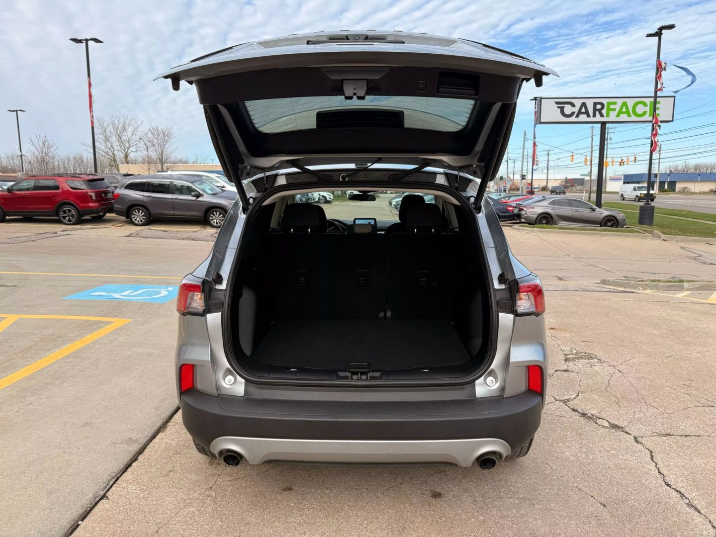 2022 Ford Escape - Image 11