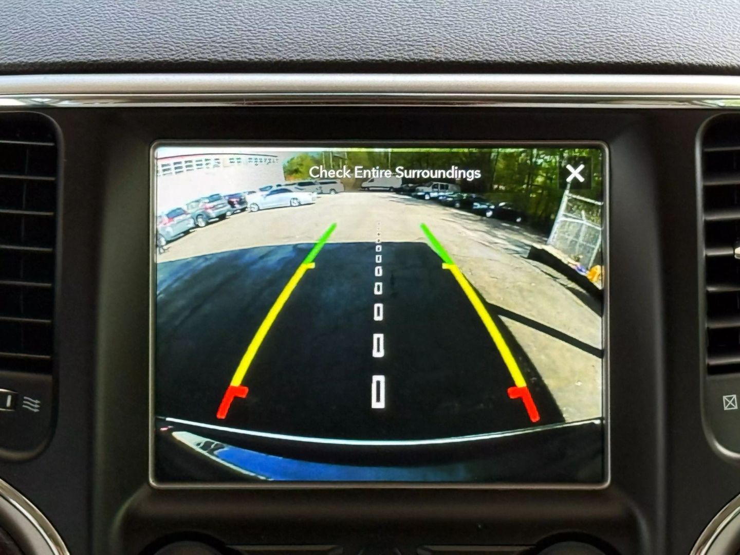 2018 Jeep Grand Cherokee - Image 31