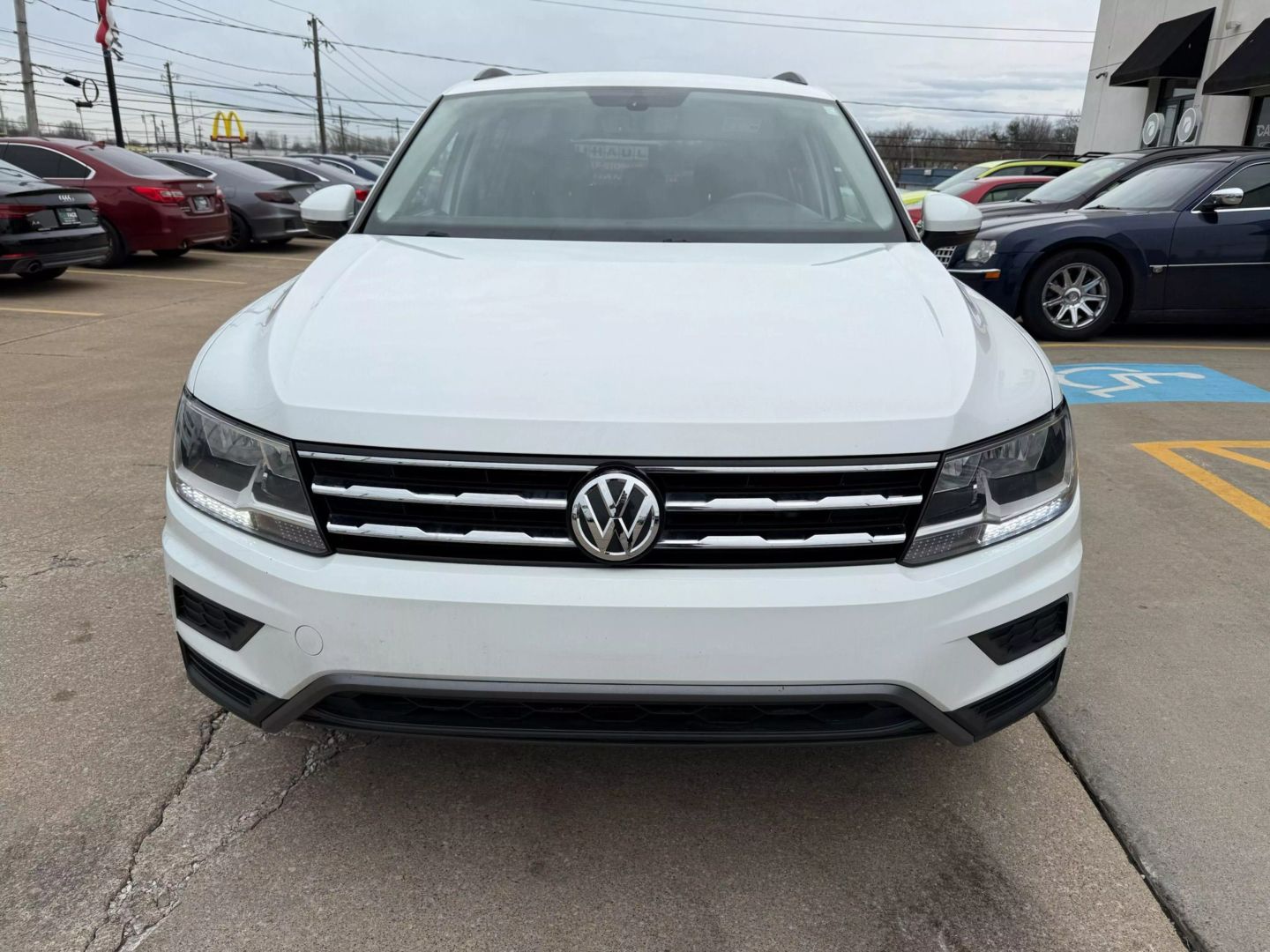 2021 Volkswagen Tiguan - Image 2