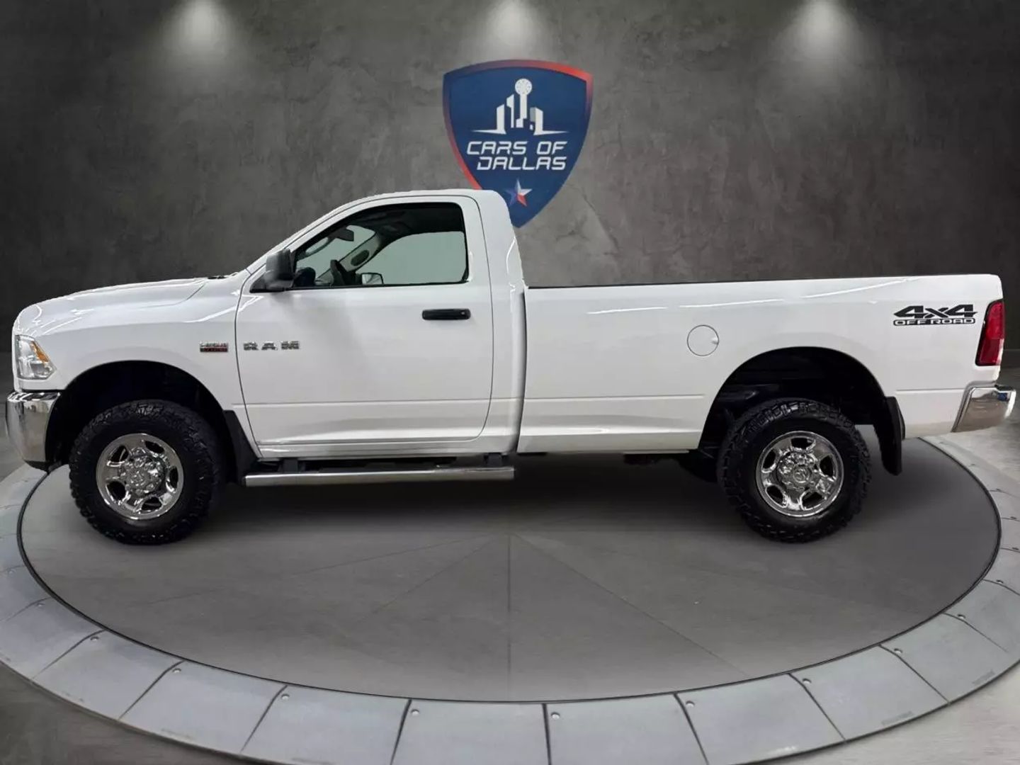 2017 Ram 2500 Regular Cab - Image 2
