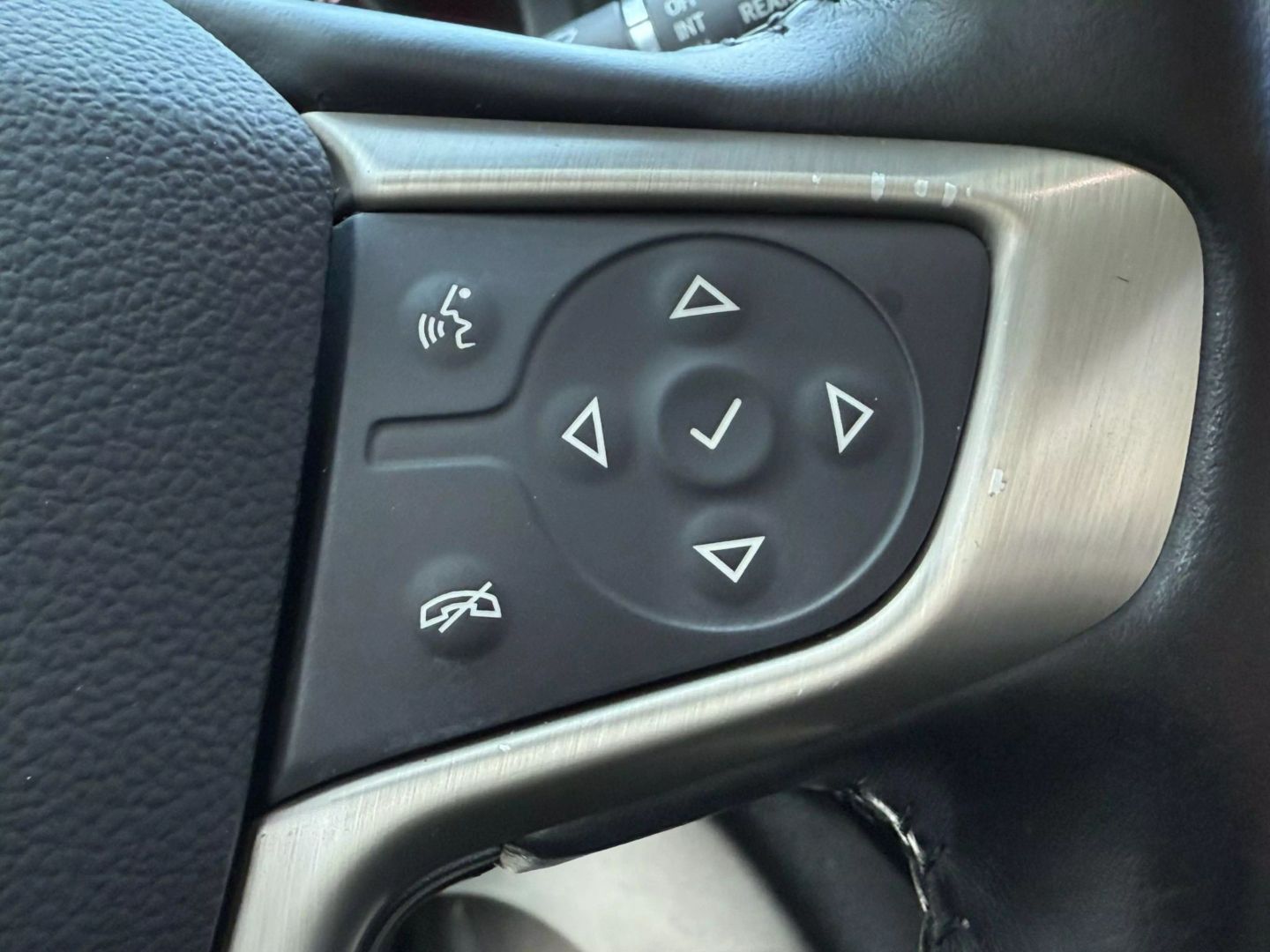2020 Gmc Acadia - Image 31