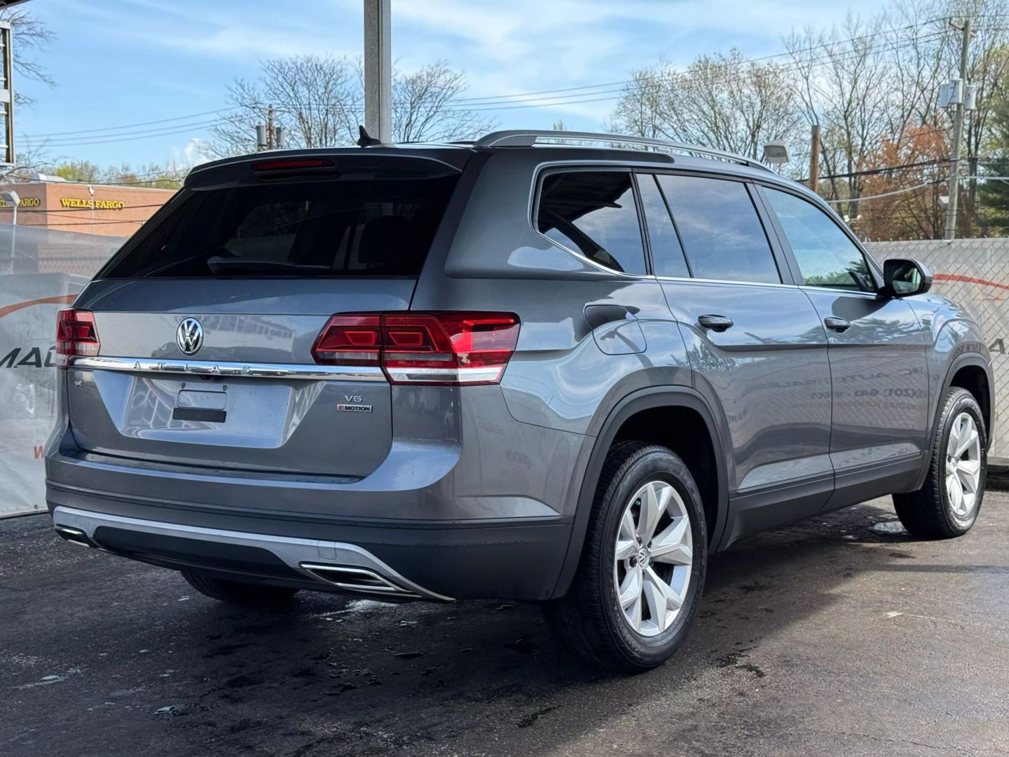 2018 Volkswagen Atlas - Image 11