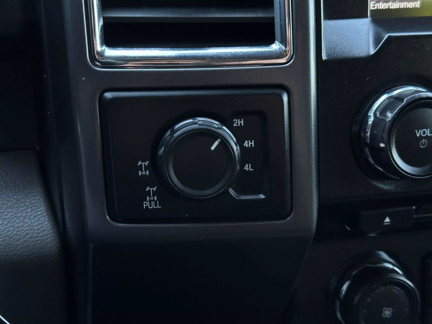 2015 Ford F150 Supercrew Cab - Image 30