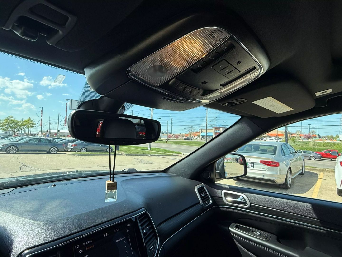 2020 Jeep Grand Cherokee - Image 53