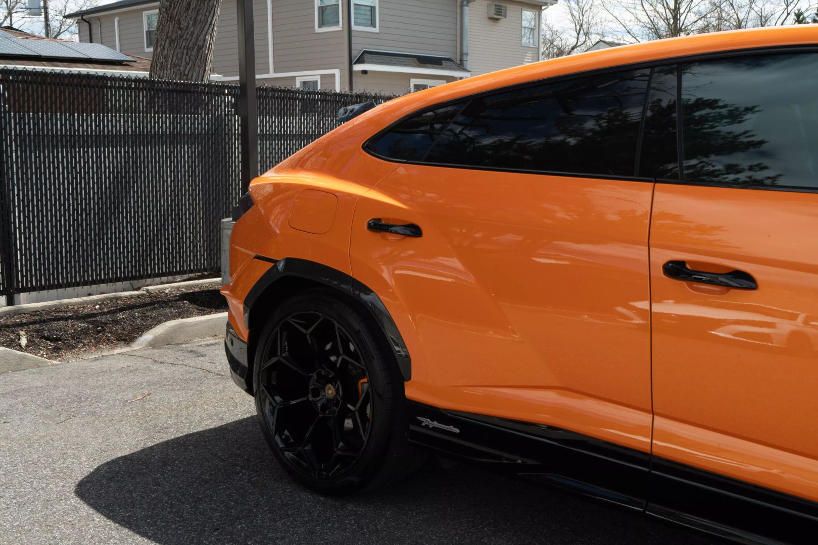 2023 Lamborghini Urus - Image 28