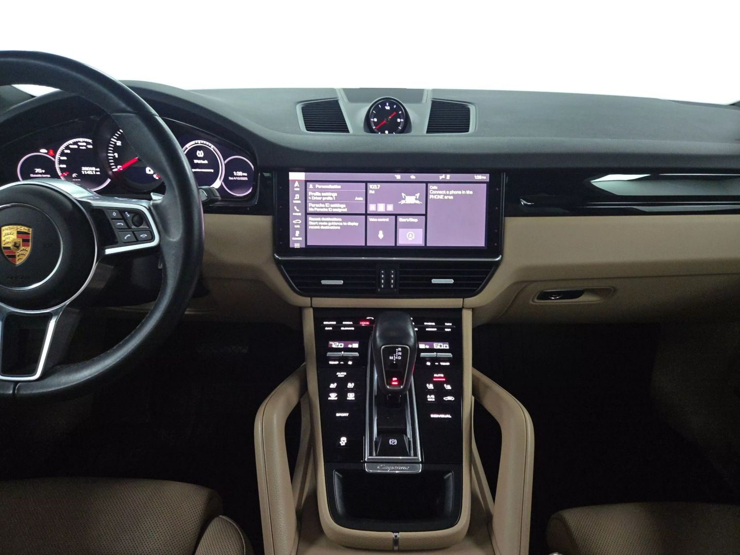 2021 Porsche Cayenne - Image 14