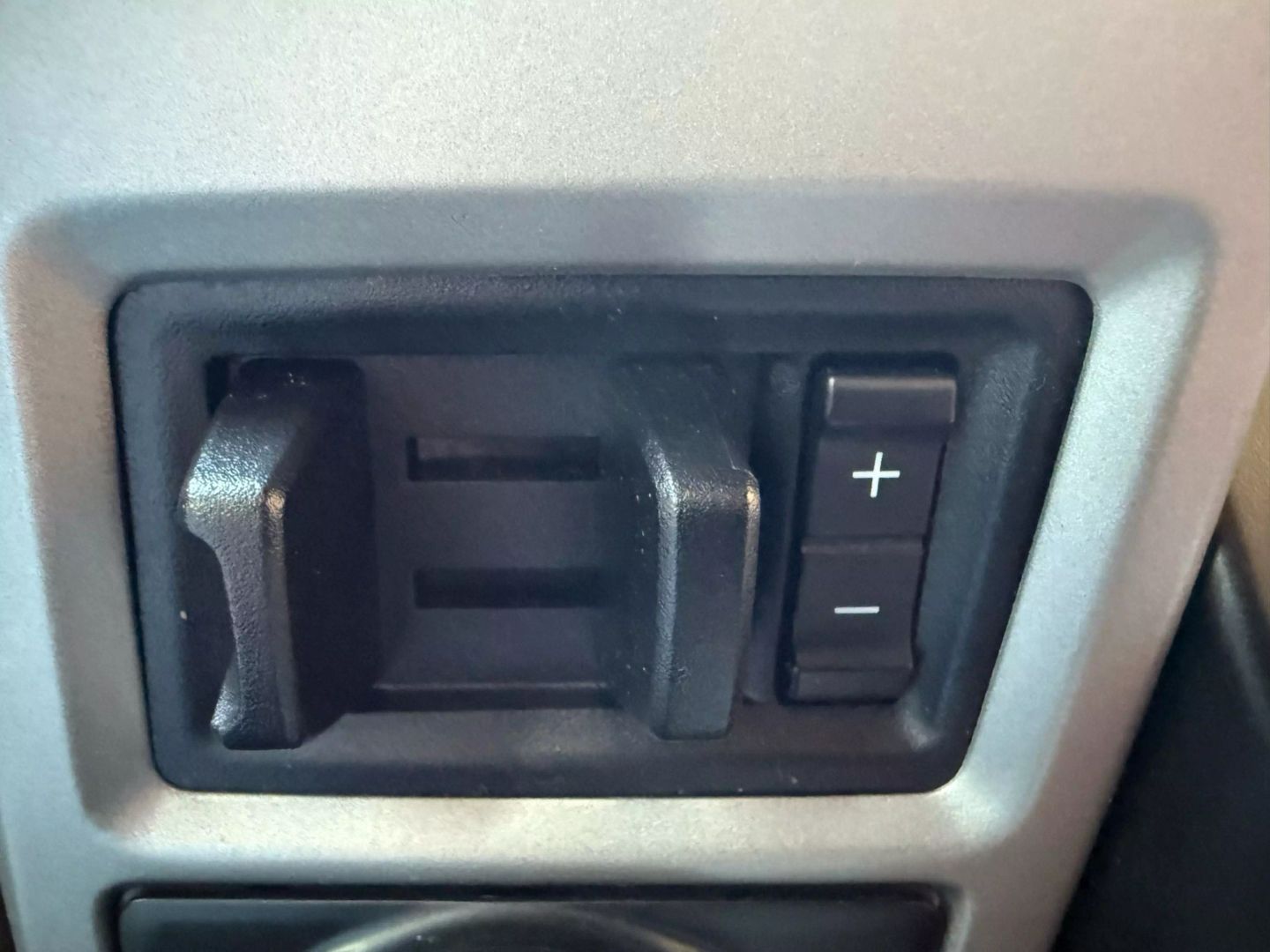 2021 Ford F250 Super Duty Crew Cab - Image 39