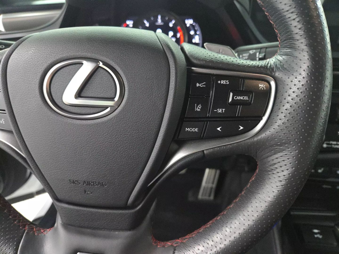 2022 Lexus Es - Image 30