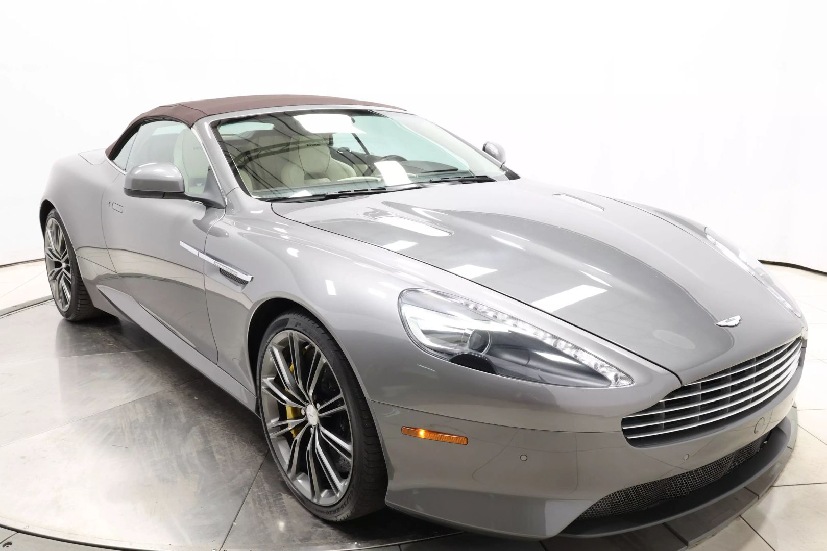 2012 Aston Martin Virage - Image 87