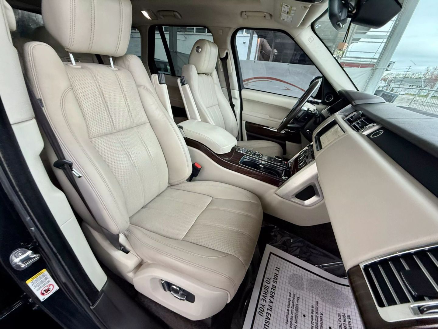 2017 Land Rover Range Rover - Image 25