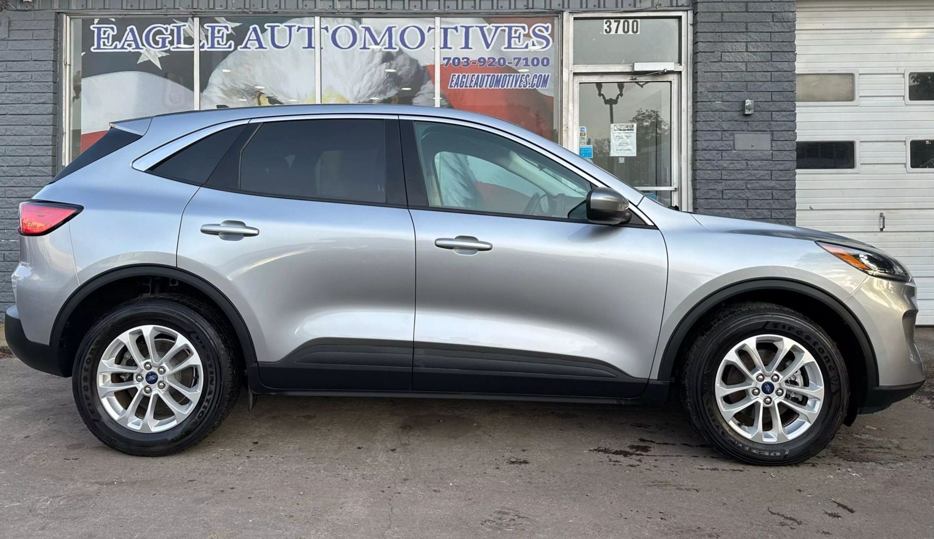 Used 2021 Ford Escape SE with VIN 1FMCU9BZ0MUA52806 for sale in Arlington, VA