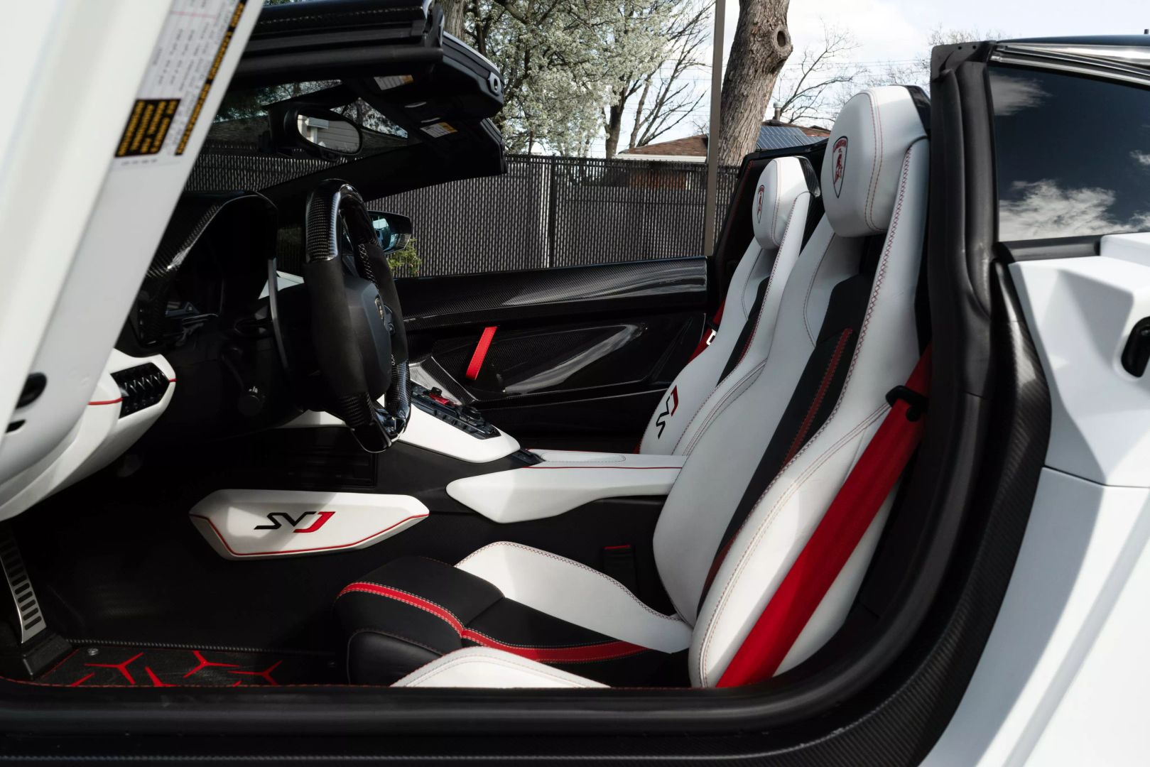 2021 Lamborghini Aventador - Image 51