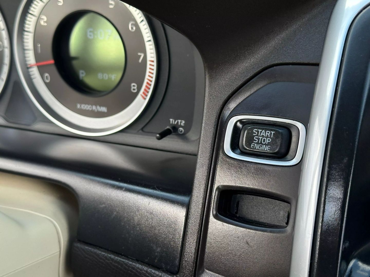 2013 Volvo Xc60 - Image 35