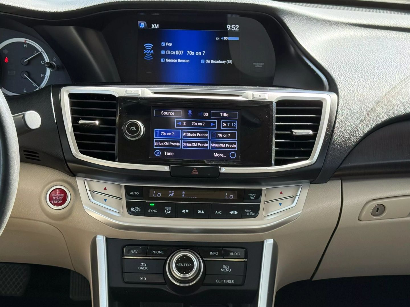2015 Honda Accord - Image 28