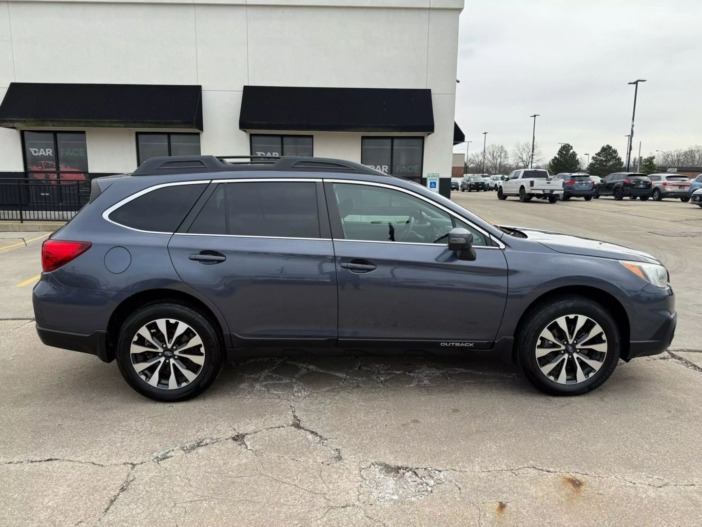 2017 Subaru Outback - Image 16