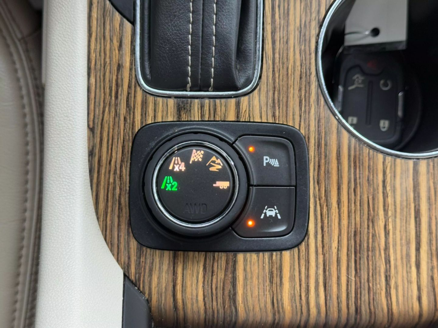 2017 Gmc Acadia - Image 35