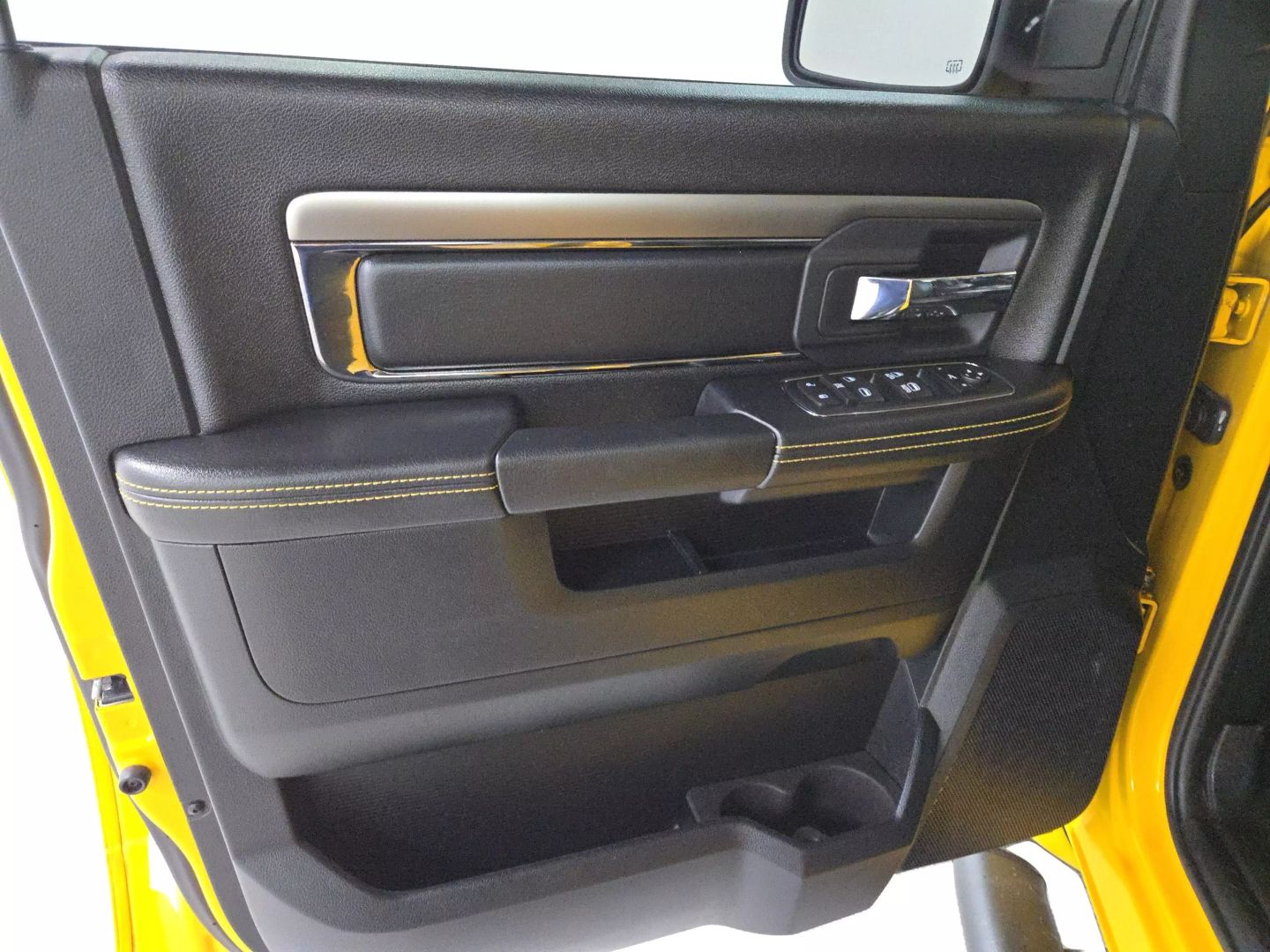 2016 Ram 1500 Crew Cab - Image 20