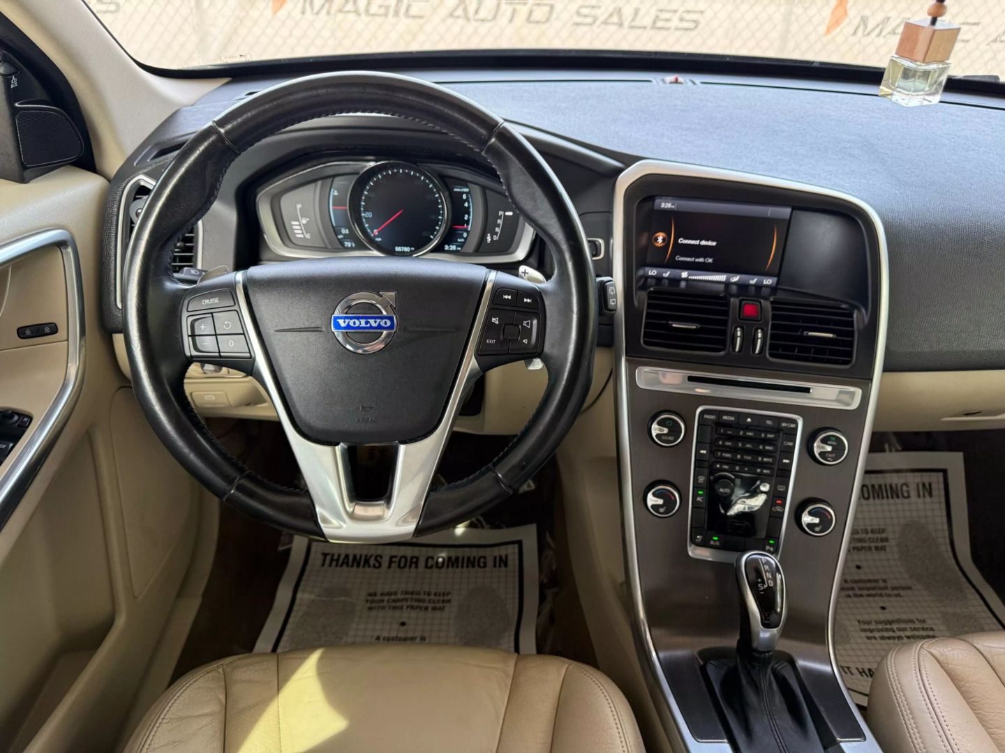 2014 Volvo Xc60 - Image 29