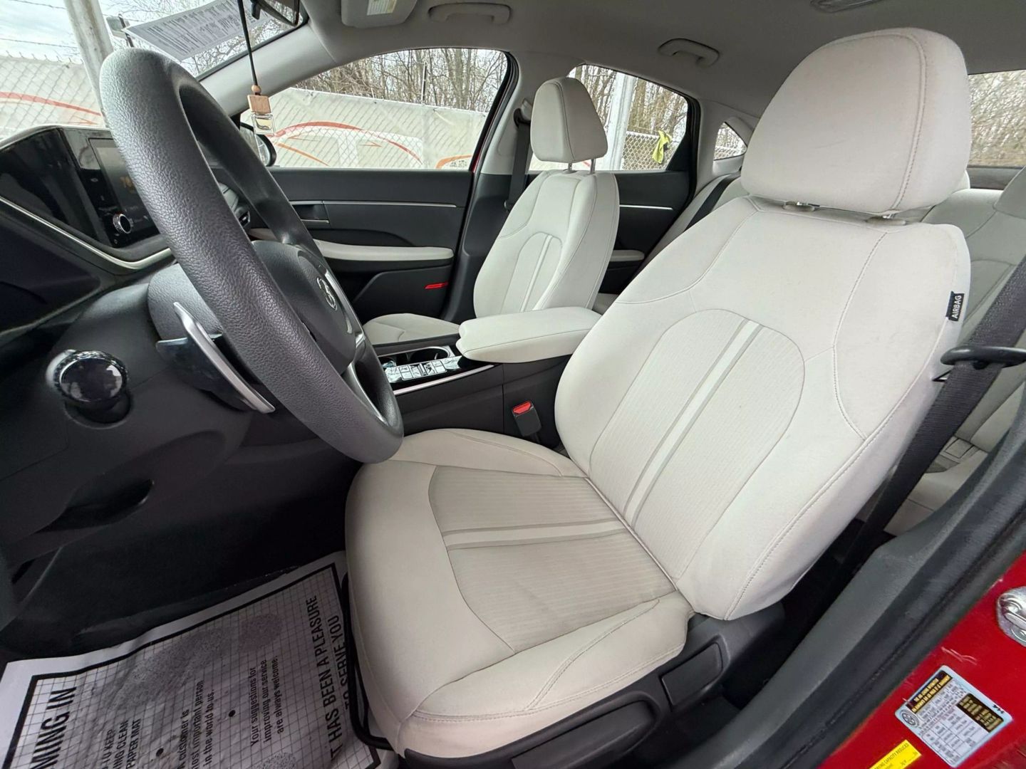 2022 Hyundai Sonata Hybrid - Image 16