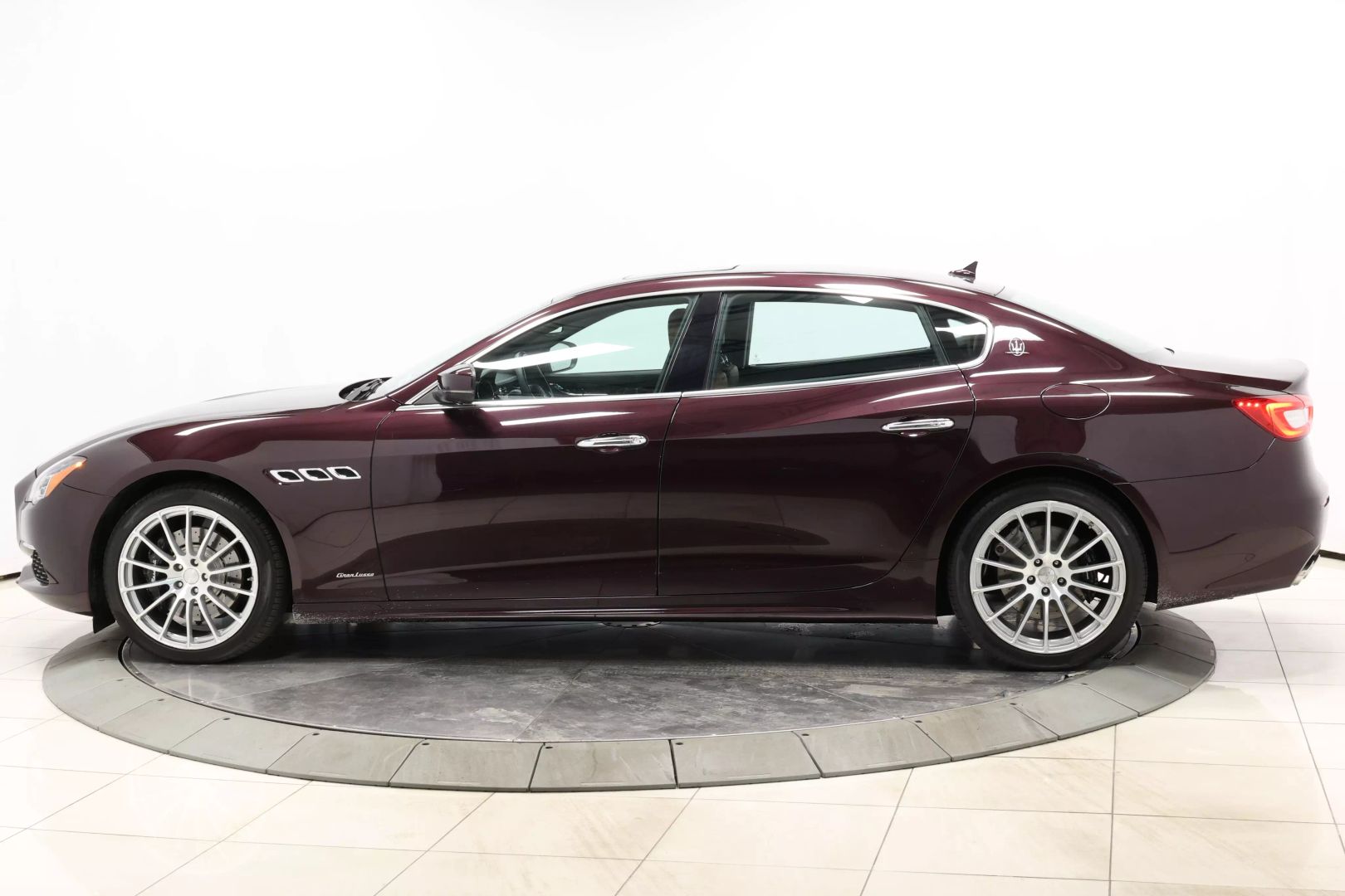 2018 Maserati Quattroporte - Image 6