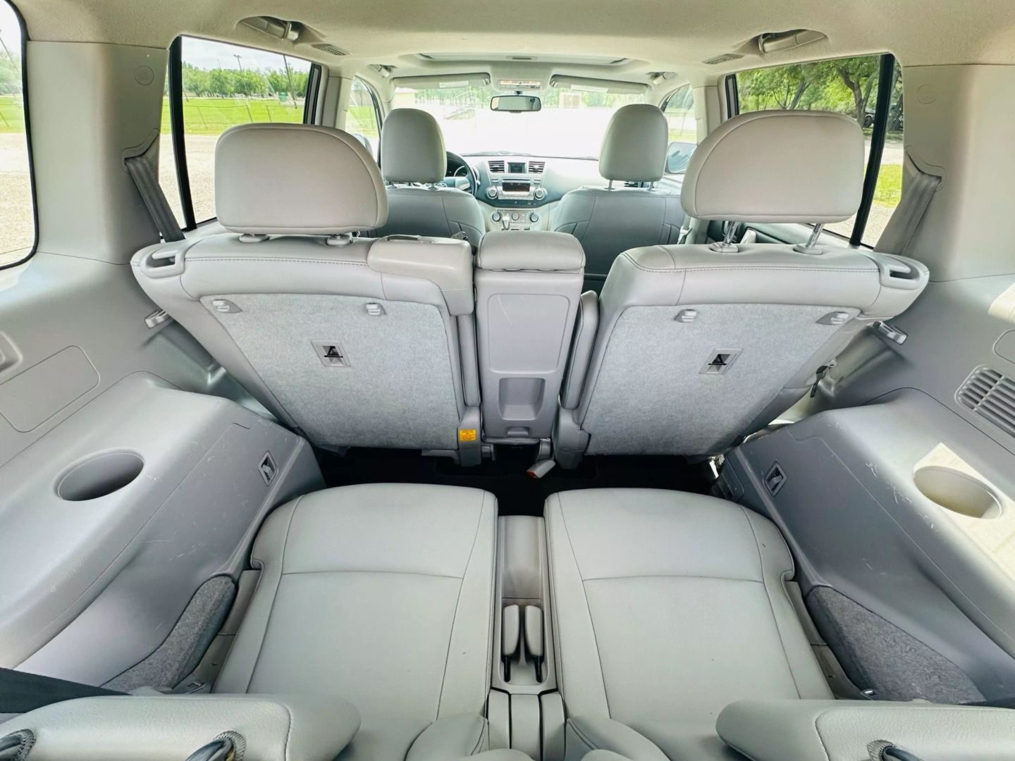 2011 Toyota Highlander - Image 9