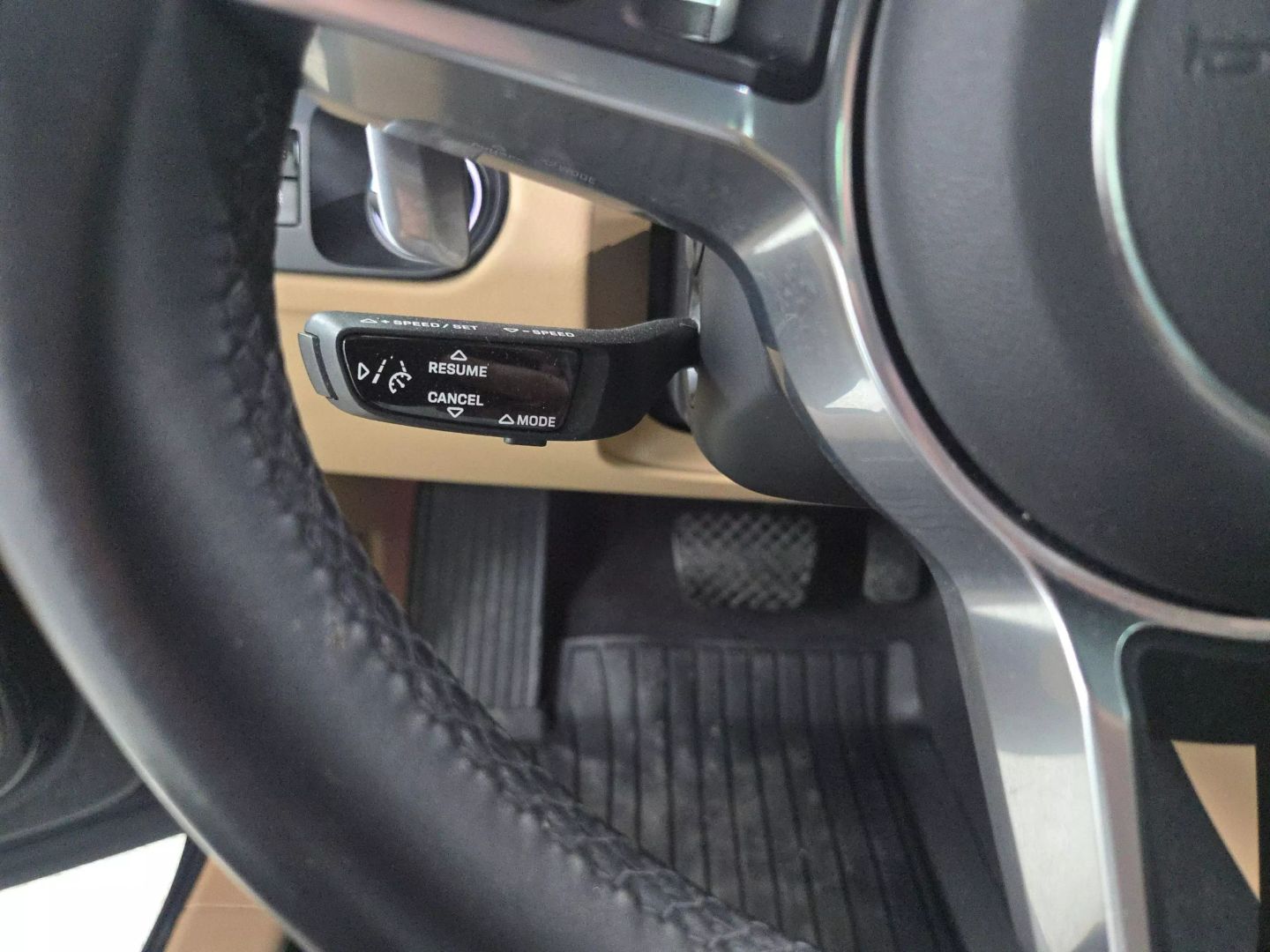 2021 Porsche Cayenne - Image 34