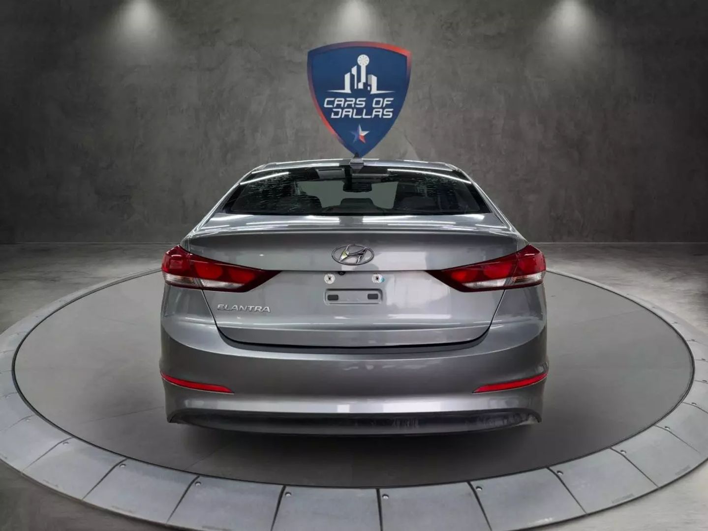 2018 Hyundai Elantra - Image 4