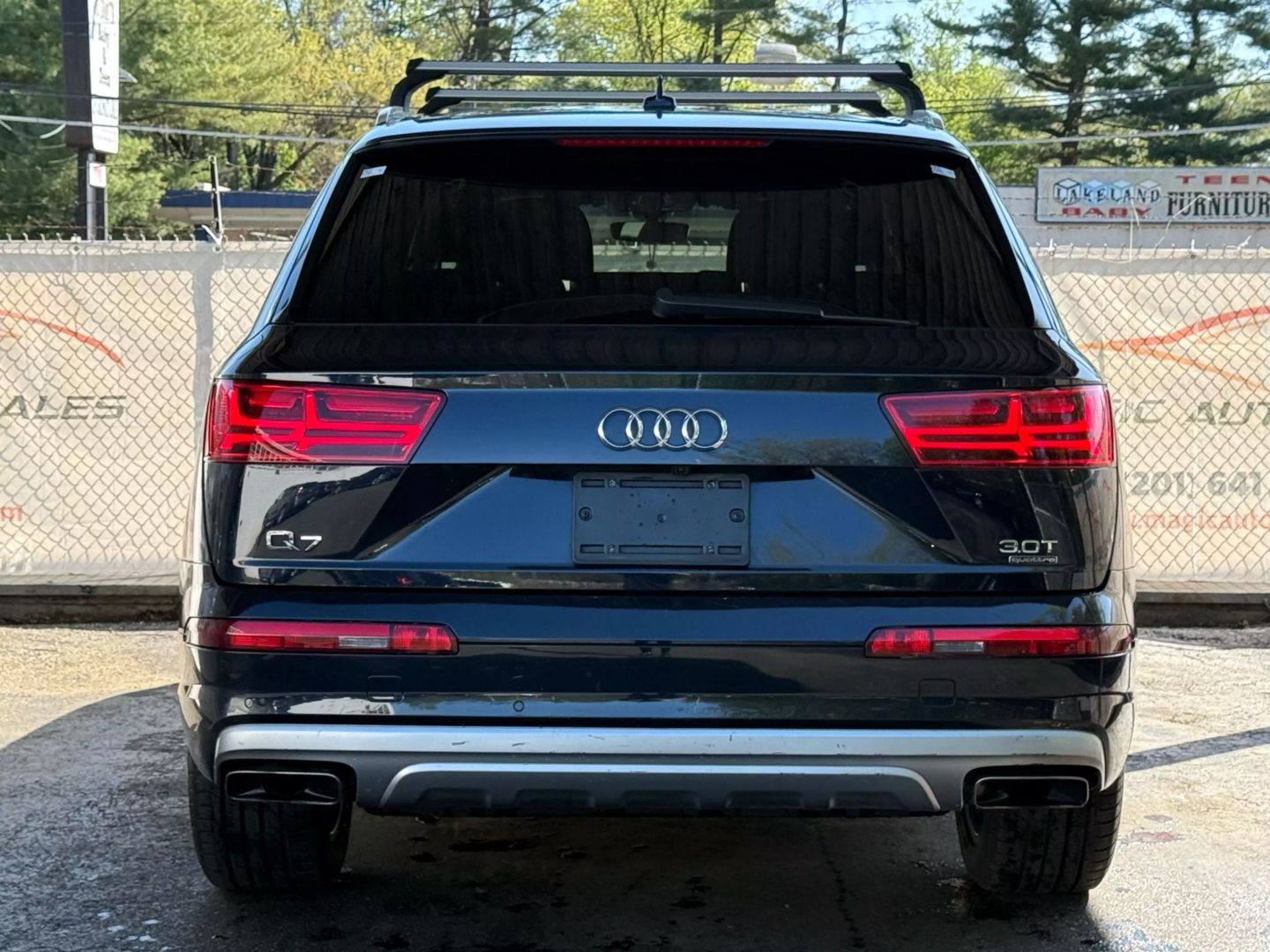 2017 Audi Q7 - Image 10