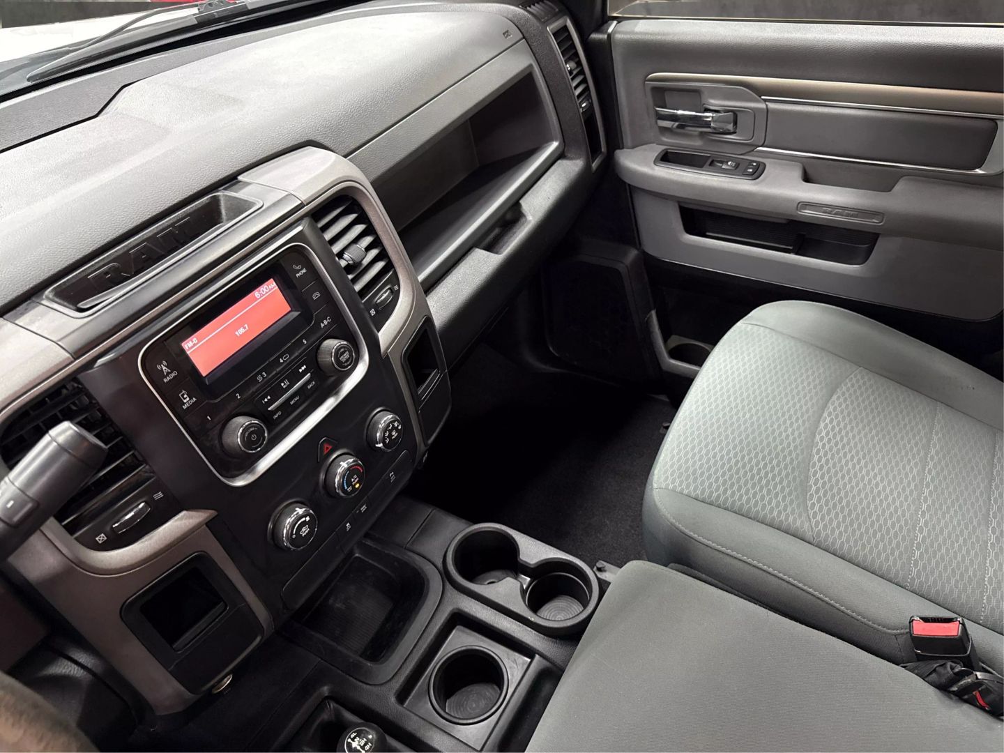 2017 Ram 2500 Regular Cab - Image 28