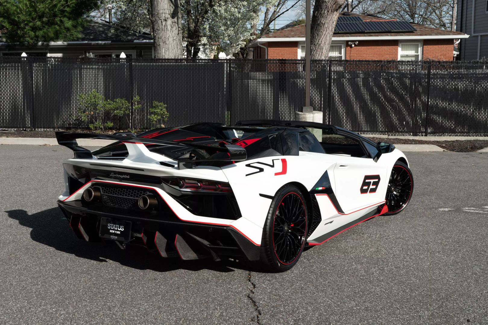 2021 Lamborghini Aventador - Image 37