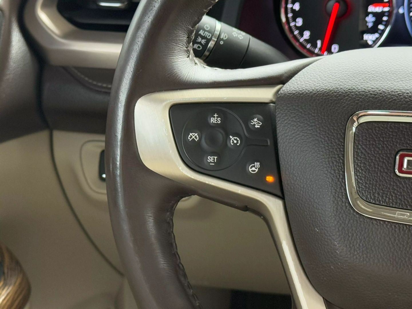 2017 Gmc Acadia - Image 38